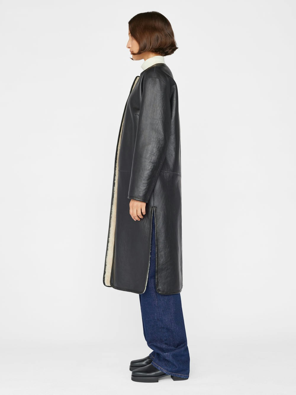 coat side view alt:fit1